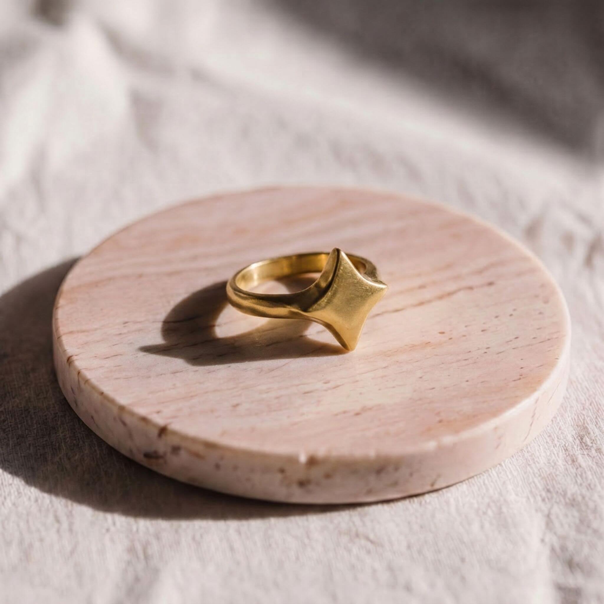 Star Band Ring for Men and Women | Azura Ecodunia
