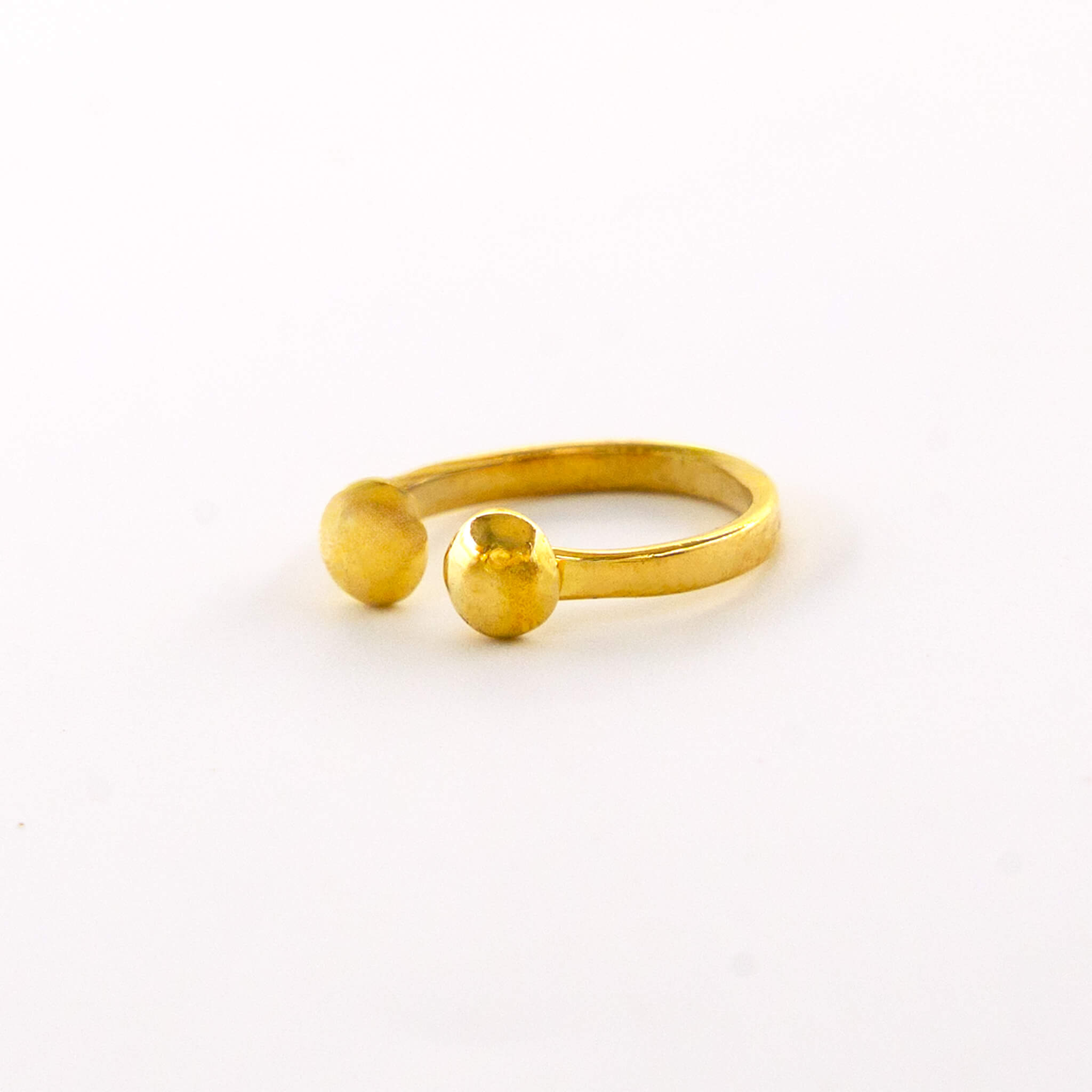 Fina Adjustable Open Brass Ball Ring