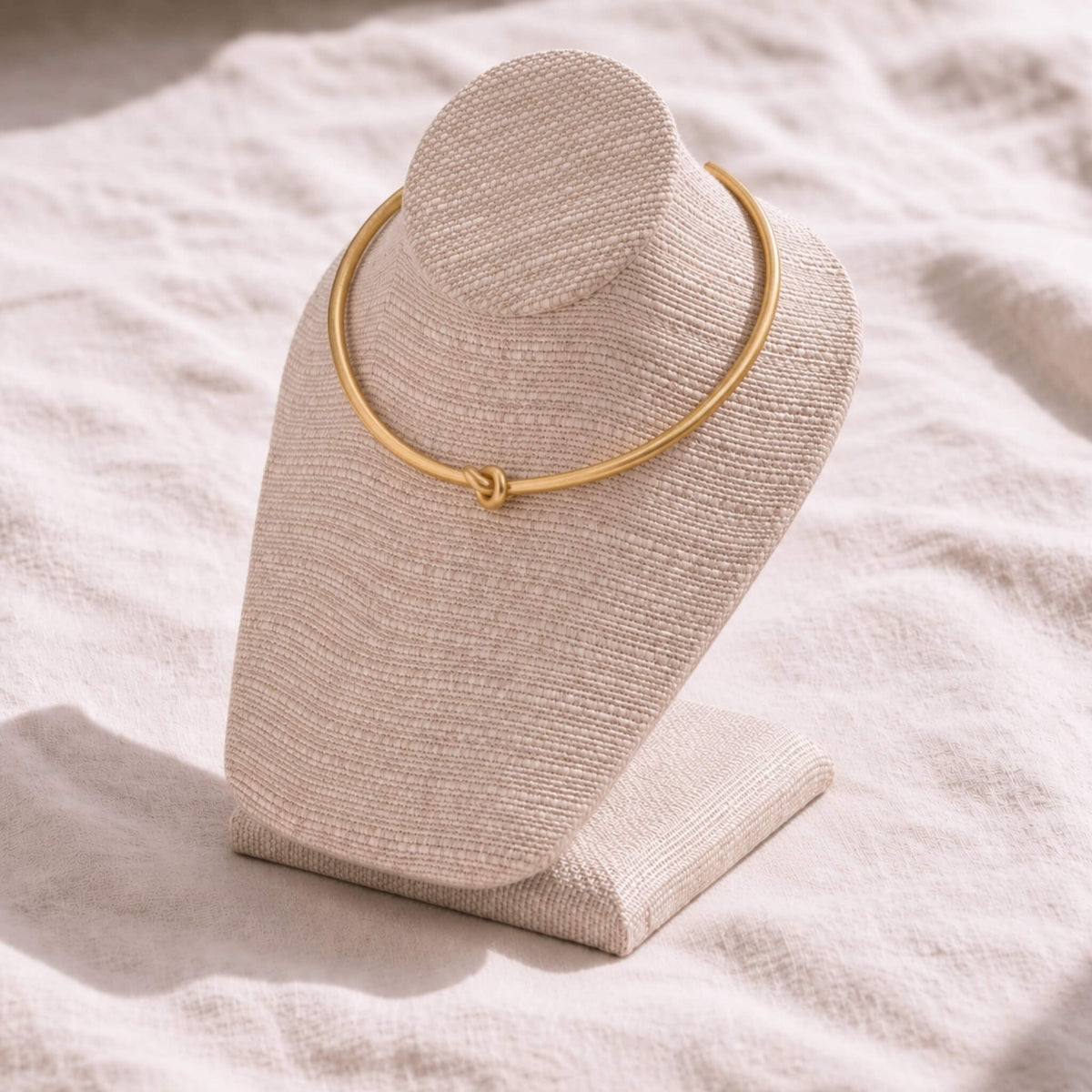 Knot Brass Choker Necklace for Women | Tatu - Ecodunia