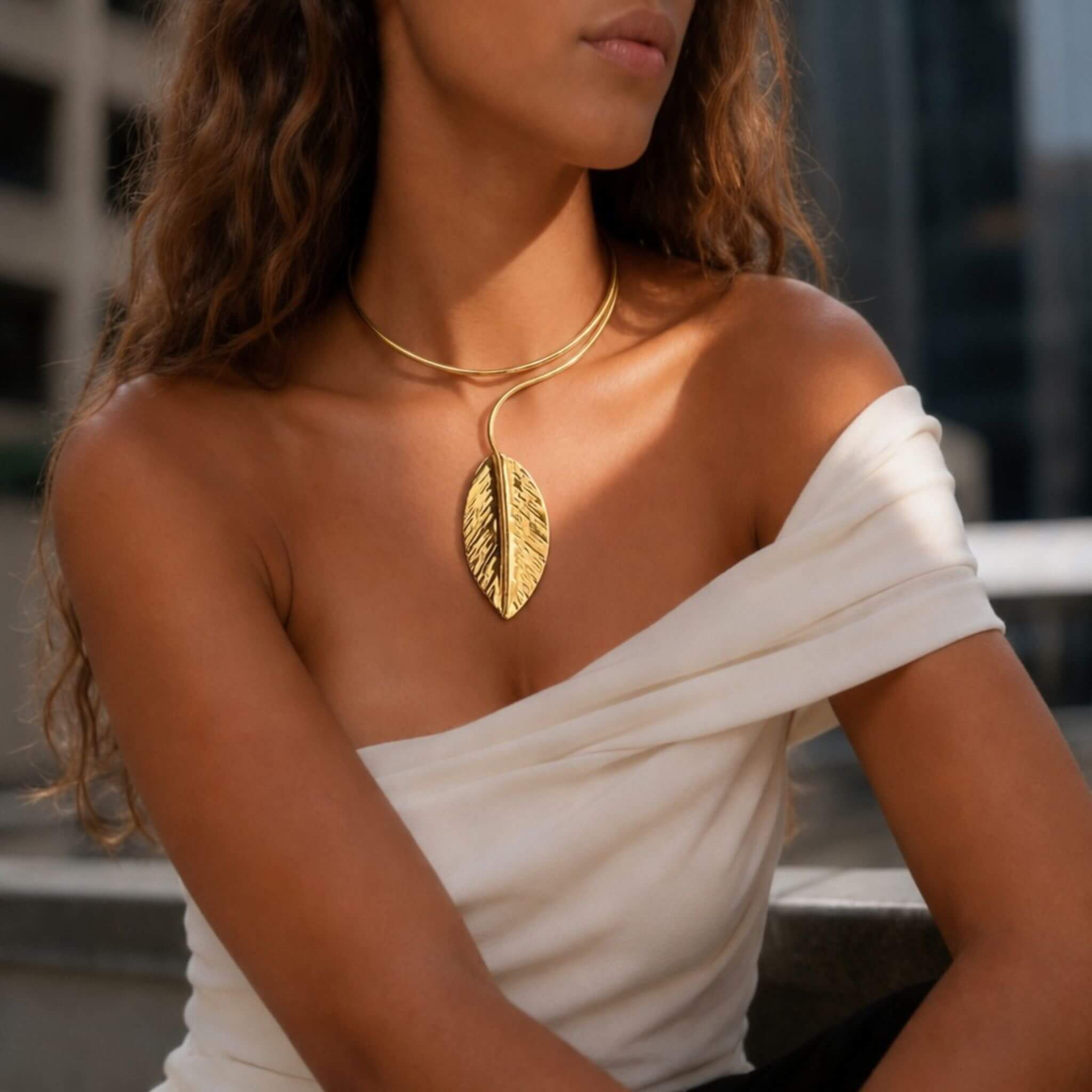 Leaf Pendant Wrap Brass Choker Necklace | Zizi - EcoDunia