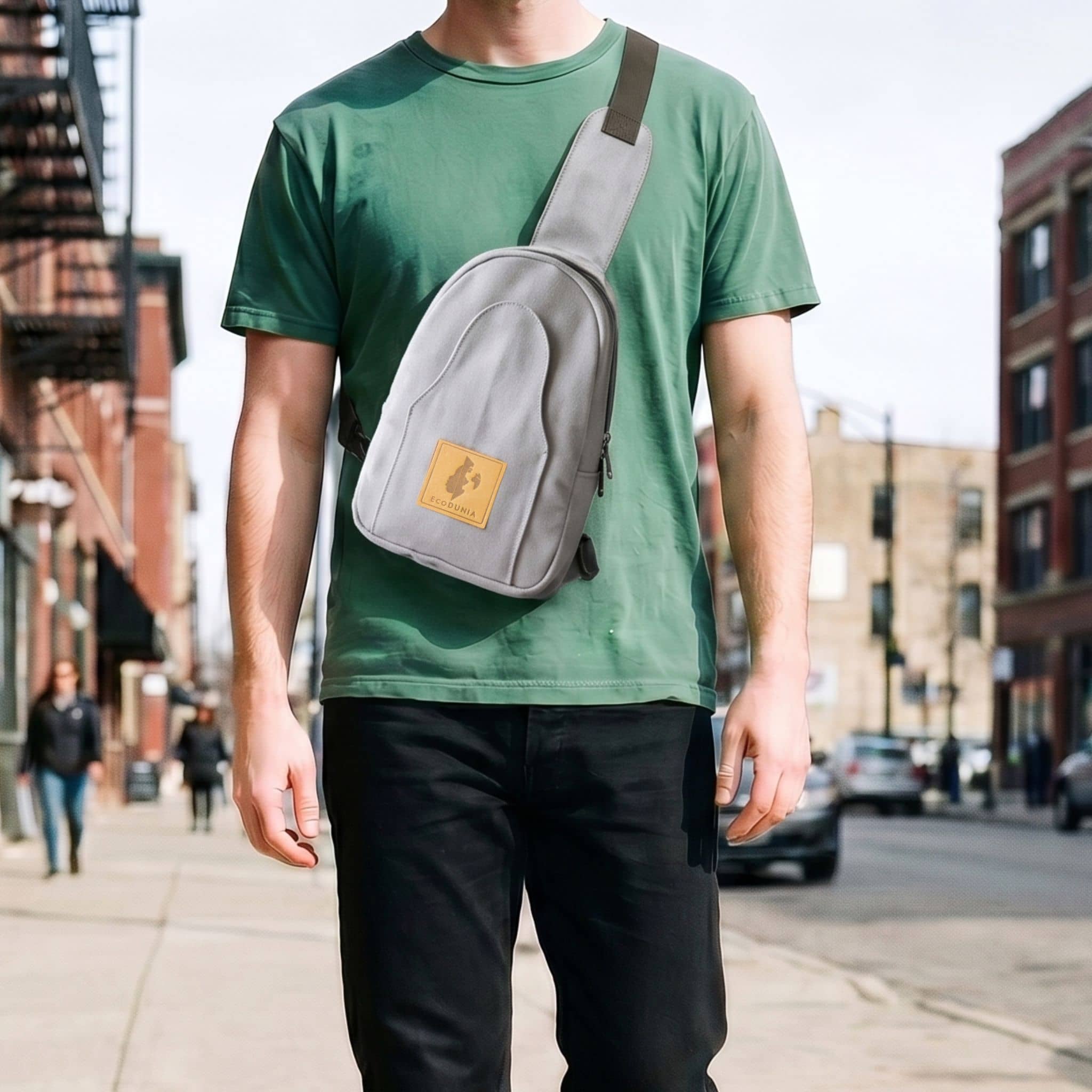 Buru small canvas sling bag in natural