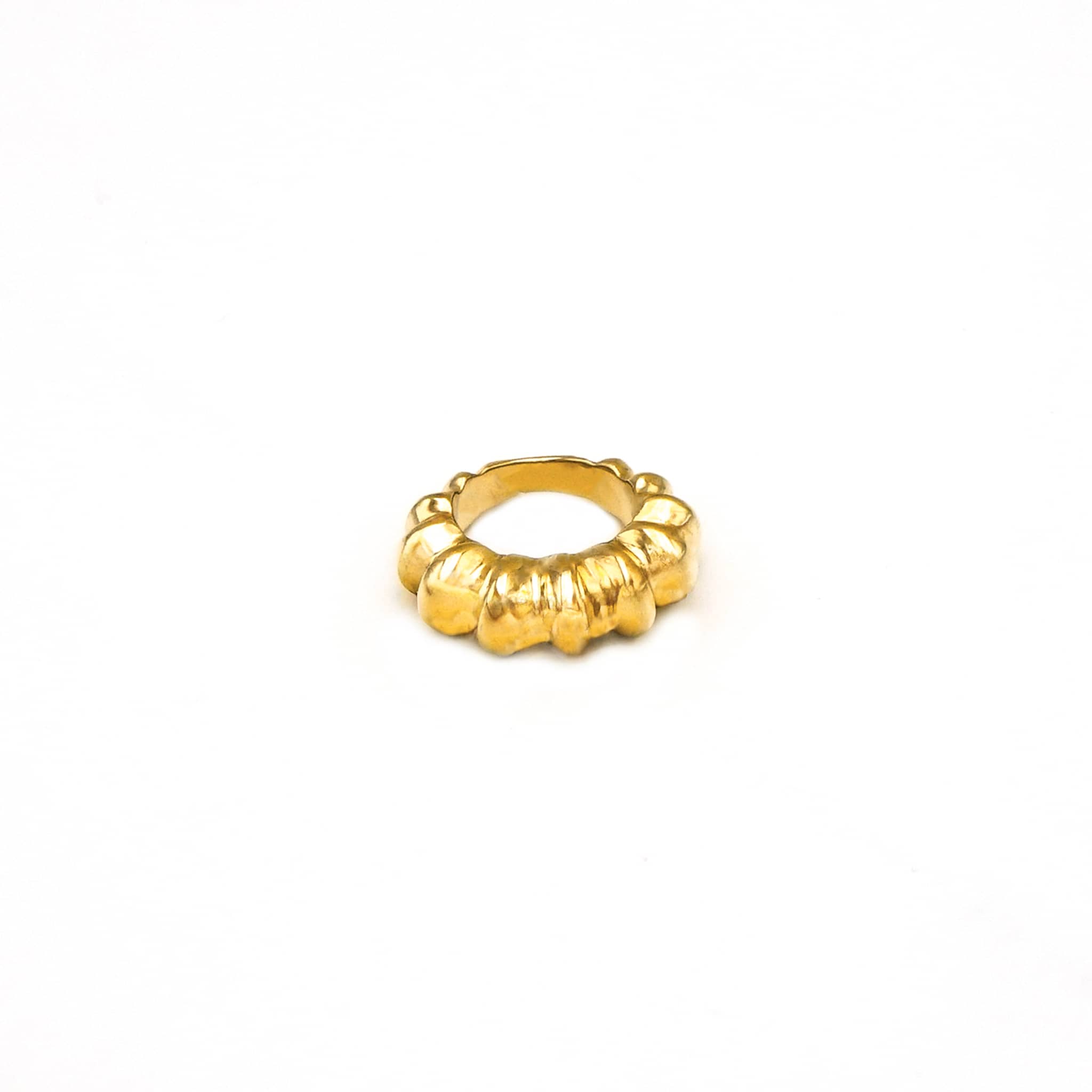 Rica Cobbled Band Ring for Men and Women
