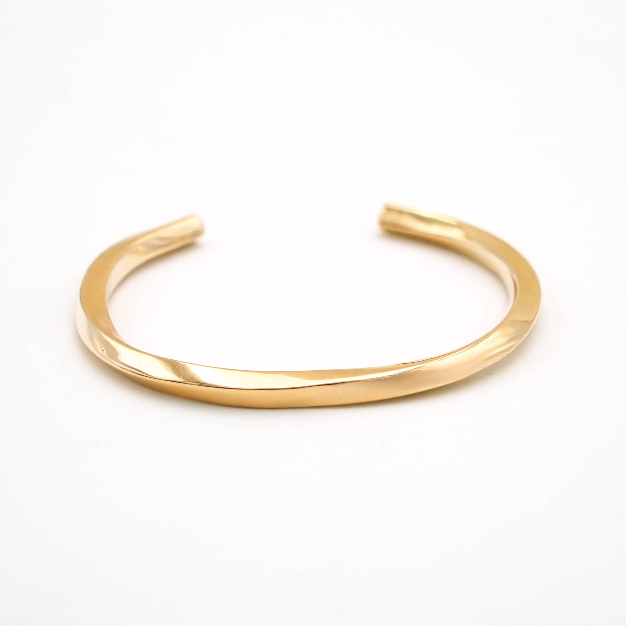 Elegant Twisted Brass Cuff Bracelet | Pili - EcoDunia
