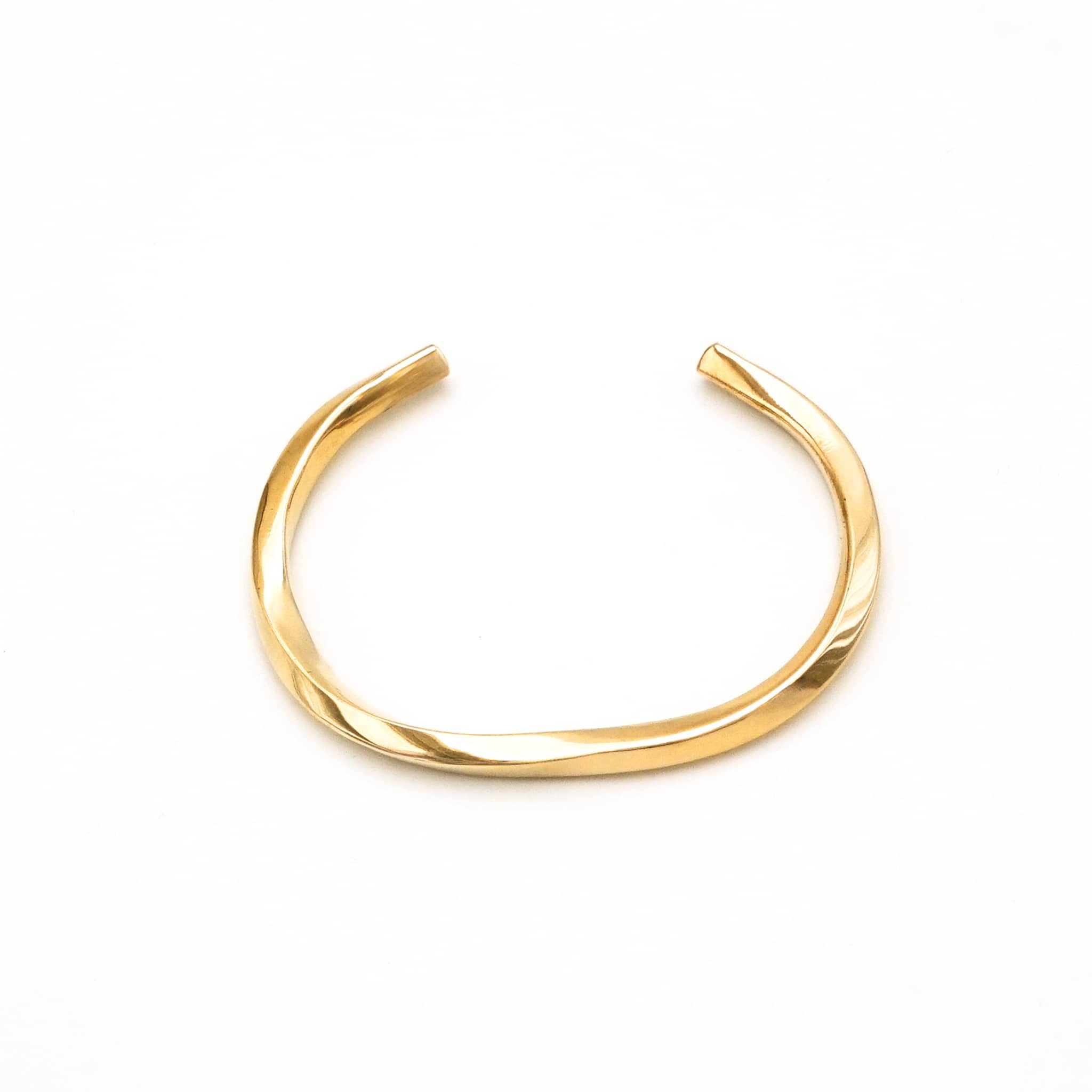 Elegant Twisted Brass Cuff Bracelet | Pili - EcoDunia