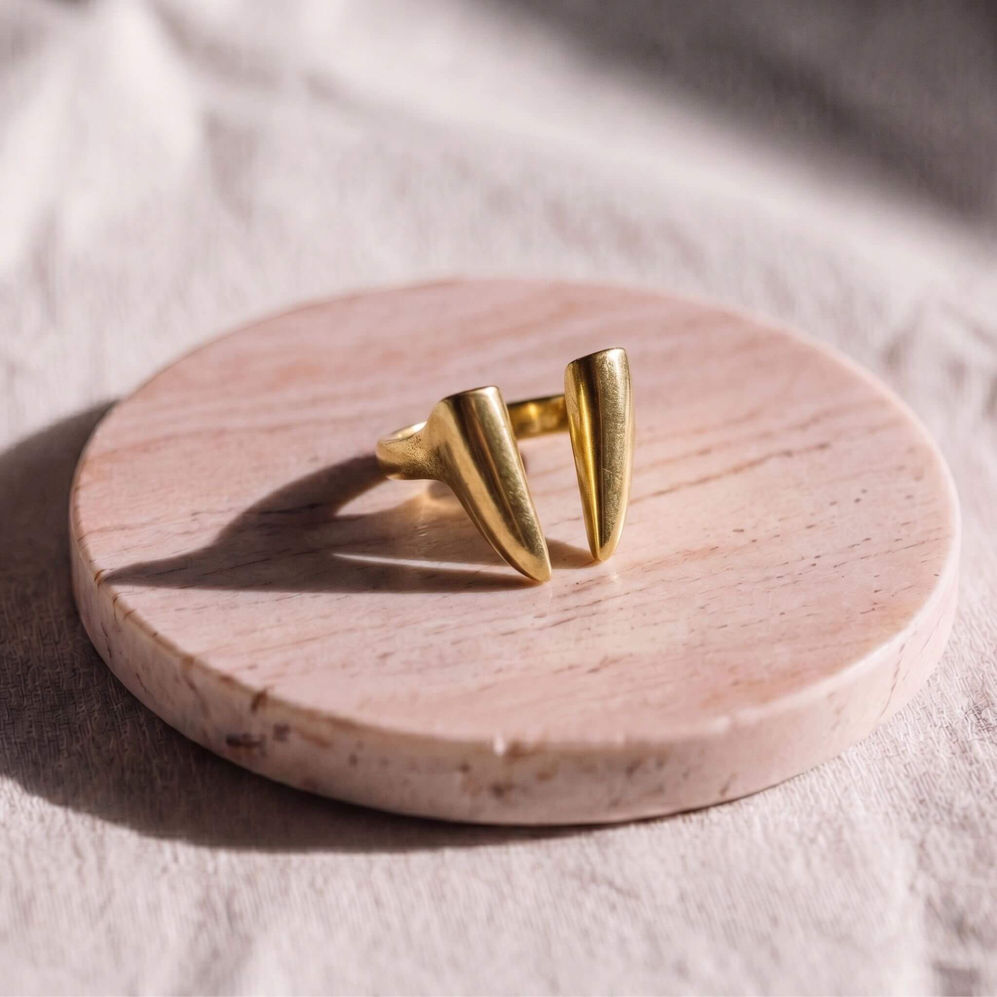 Swept Wing Brass Ring for Women | Kiota — Ecodunia