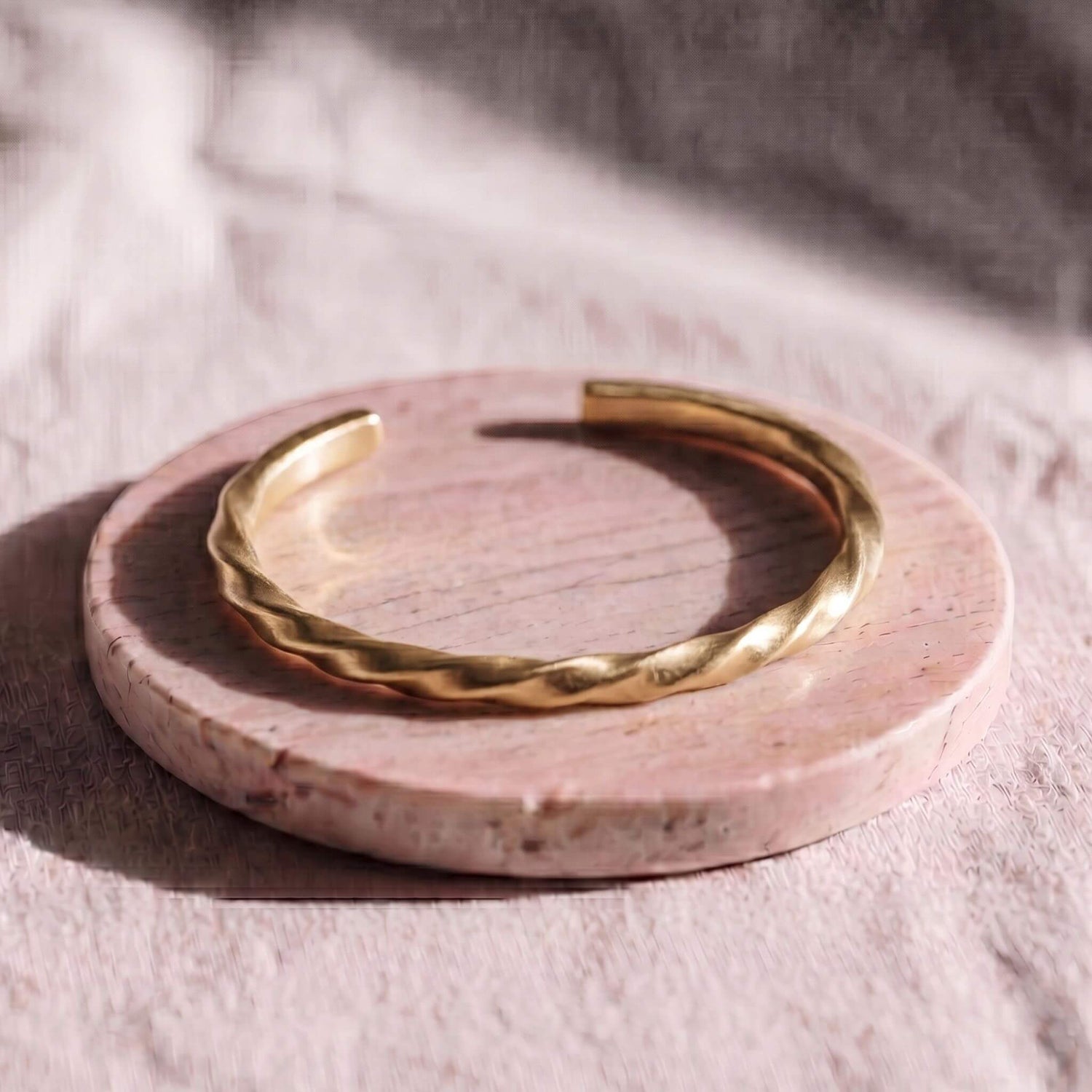 Circular Twist Brass Cuff Bracelet | Uzi Ecodunia