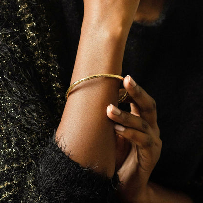 Thin Circular Textured Brass Bangle for Women - Raha