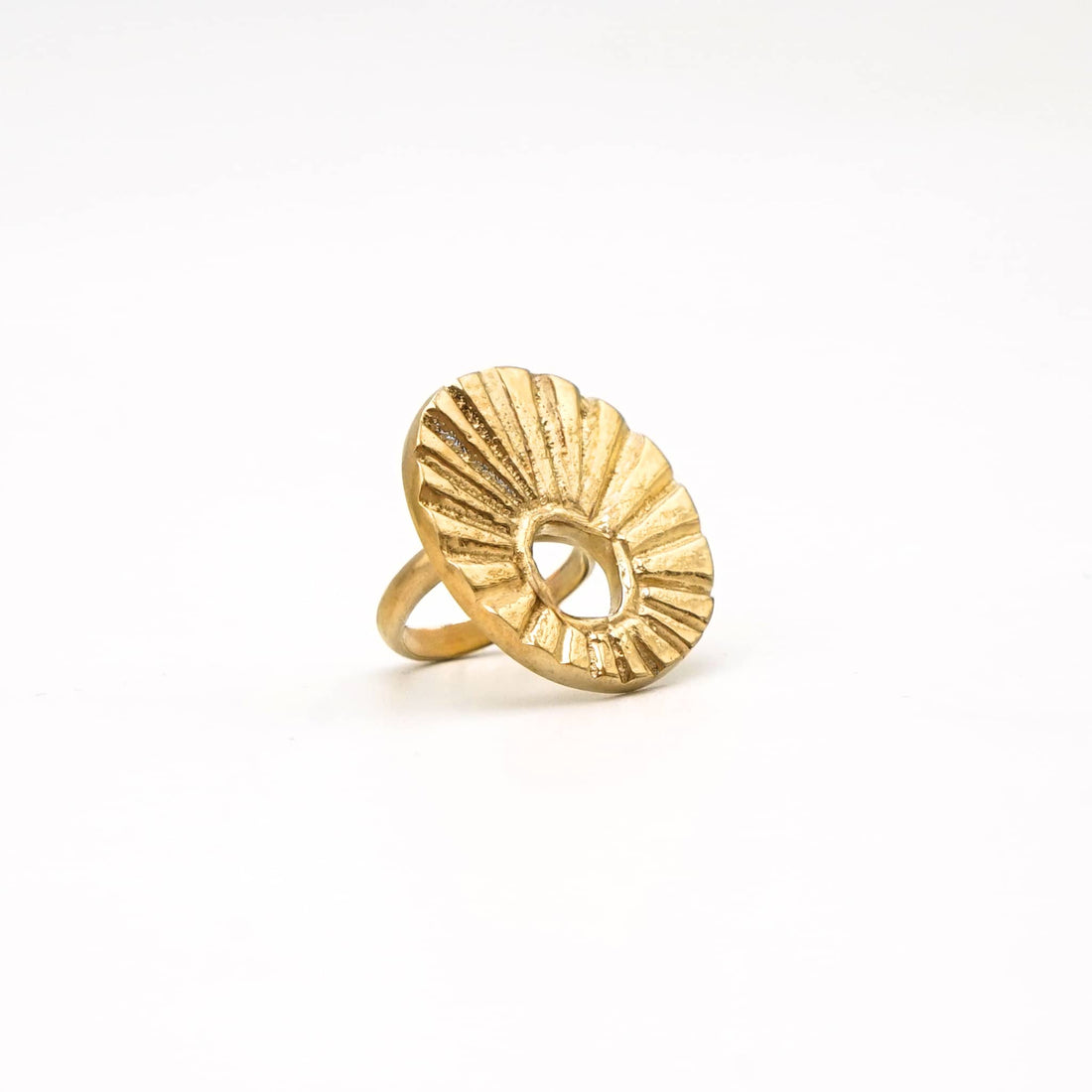 Bela Circle Ray Ring Brass