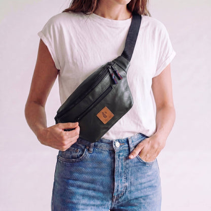 Black Vegan Crossbody Fanny Pack 
