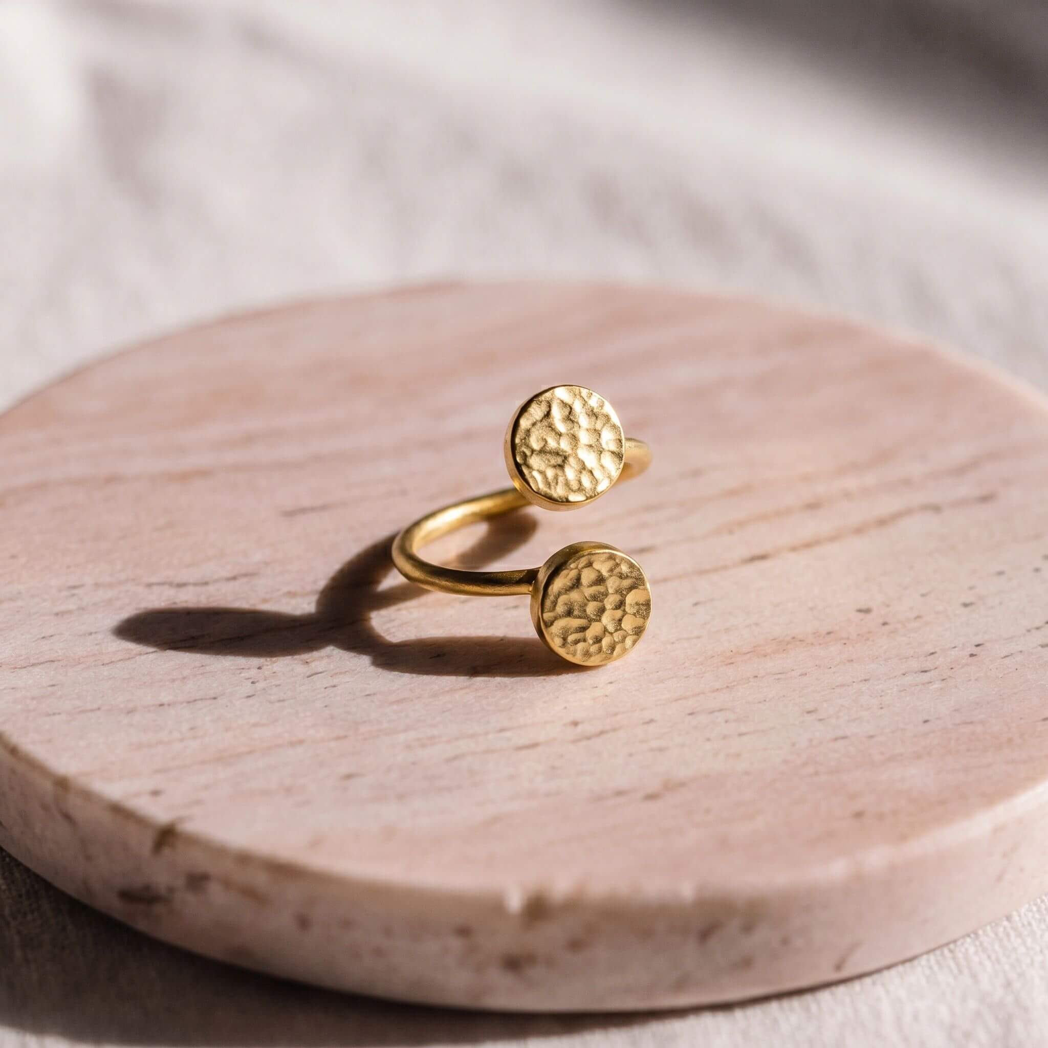 Double Hammered Disc Ring | Java