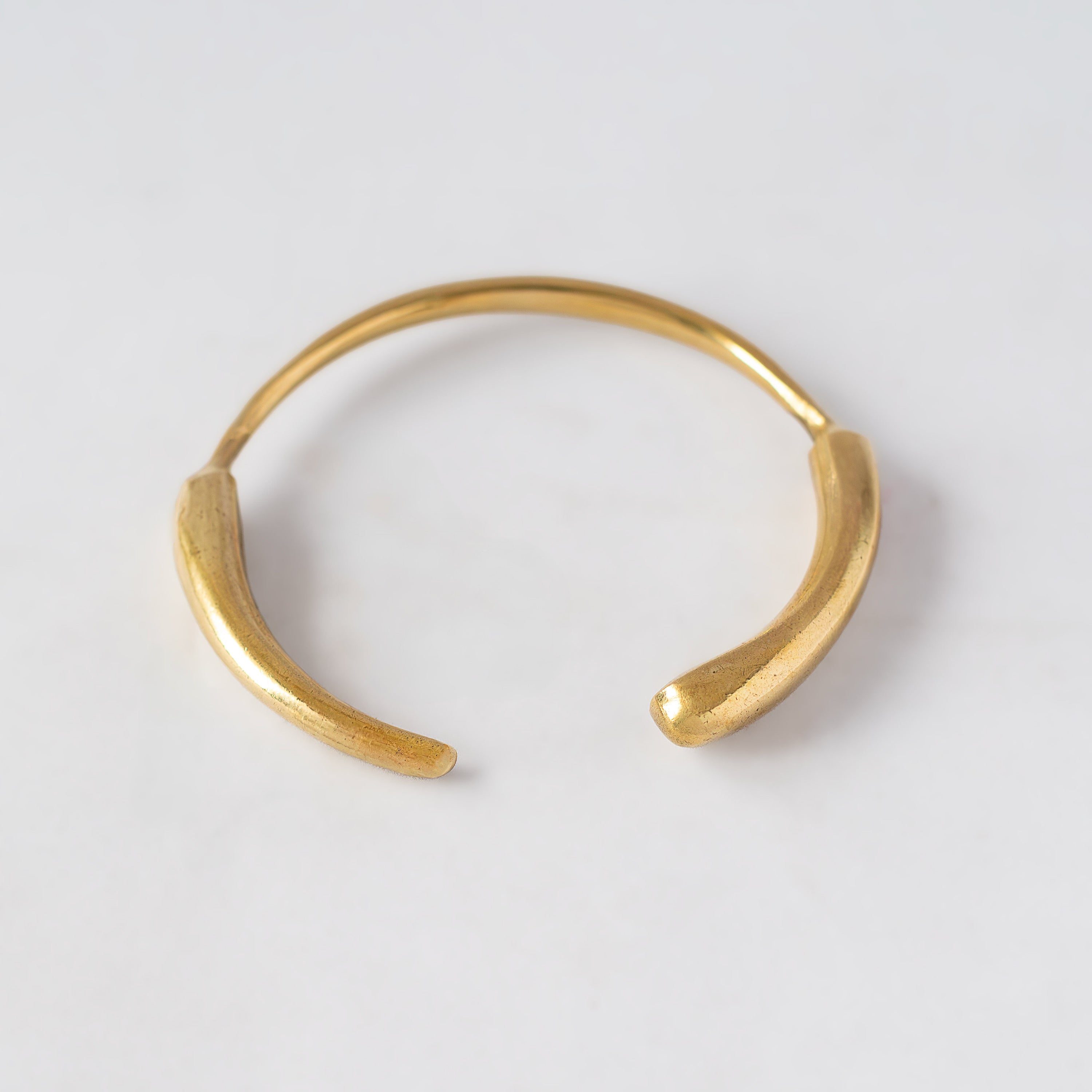 Smooth Organic Brass Cuff Bracelet | Jani - Ecodunia