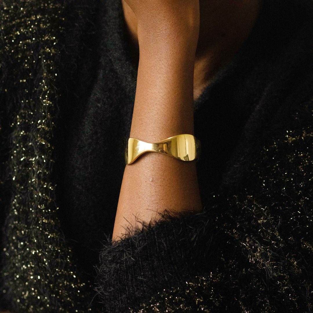 Irregular Wave Cuff Bangle in Brass for Women - Mawimbi