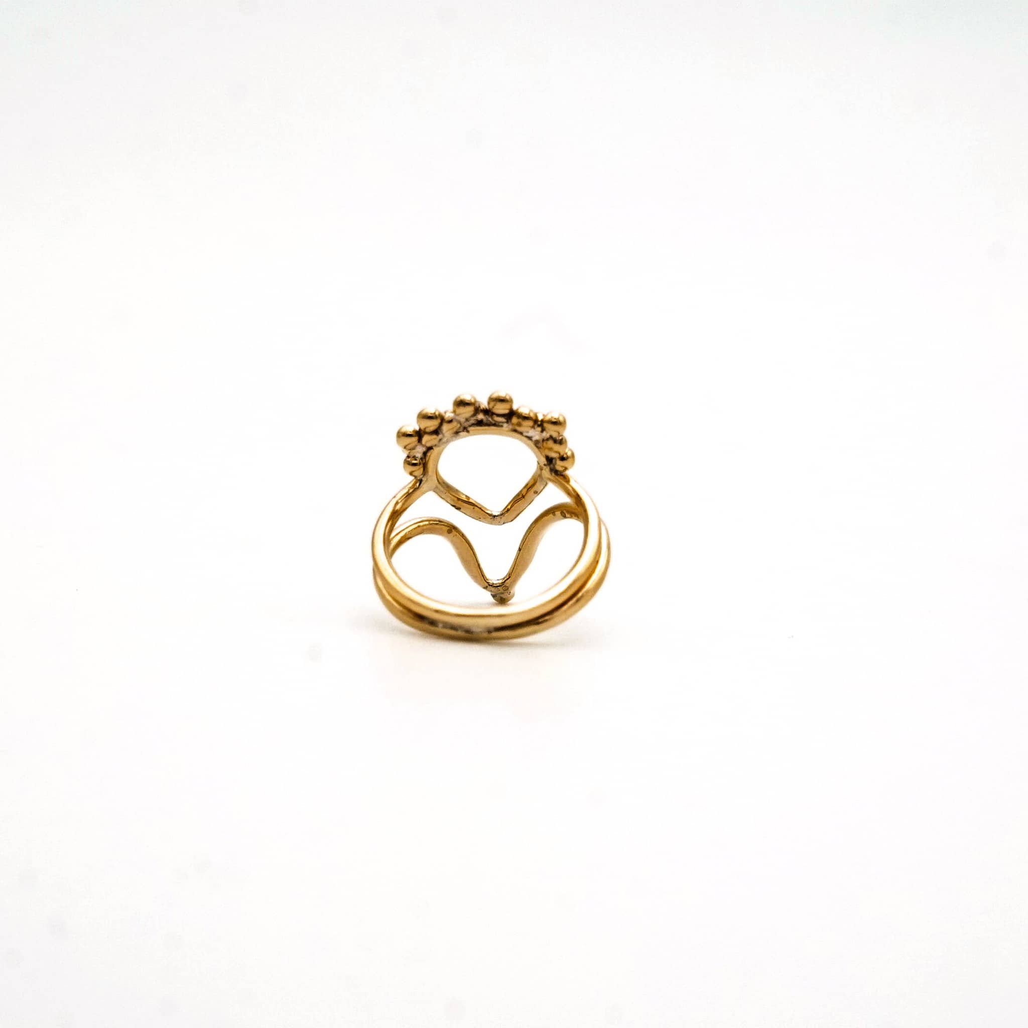 Brass Crown V-Shape Ornate Ring | Hela - Ecodunia