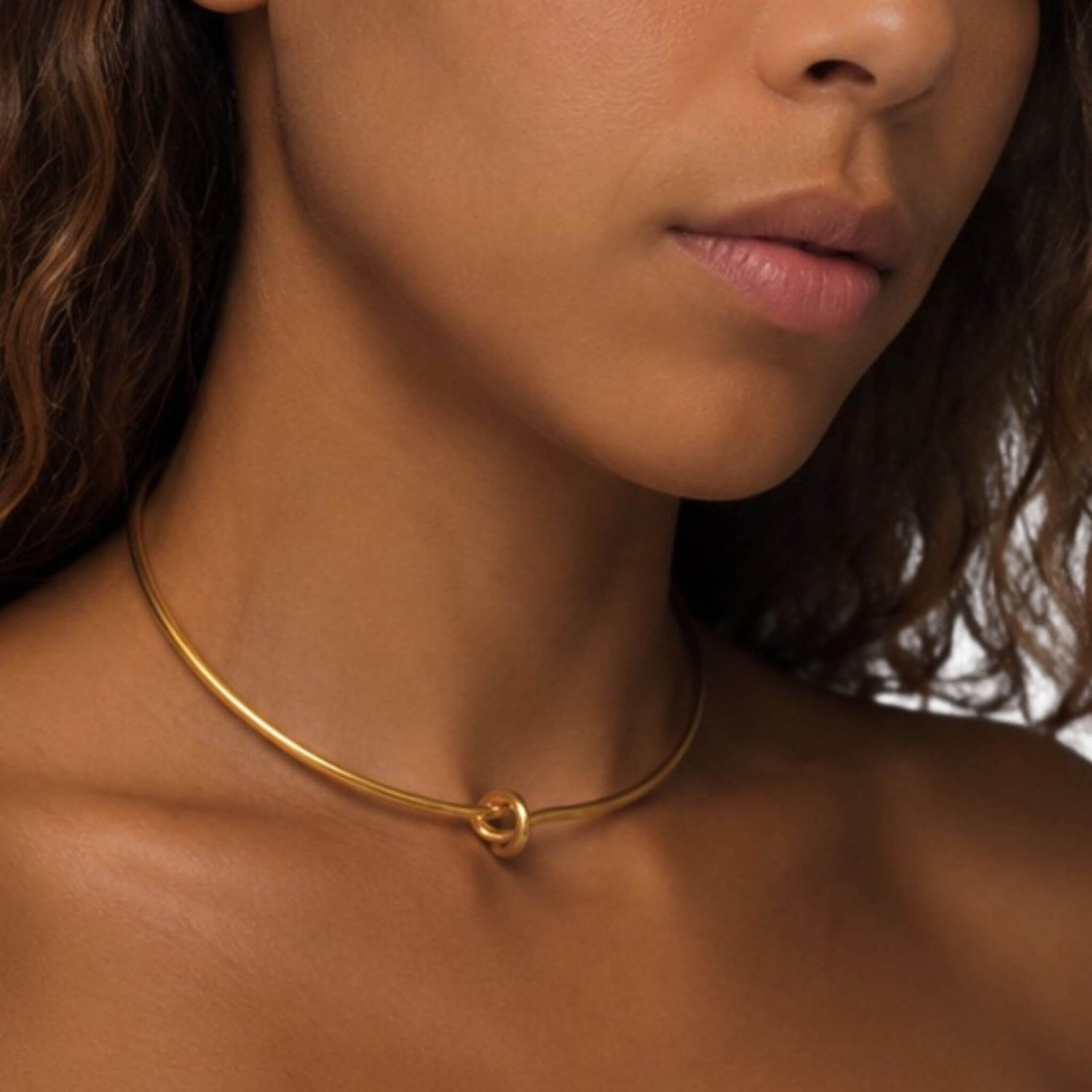 Knot Brass Choker Necklace for Women | Tatu - Ecodunia