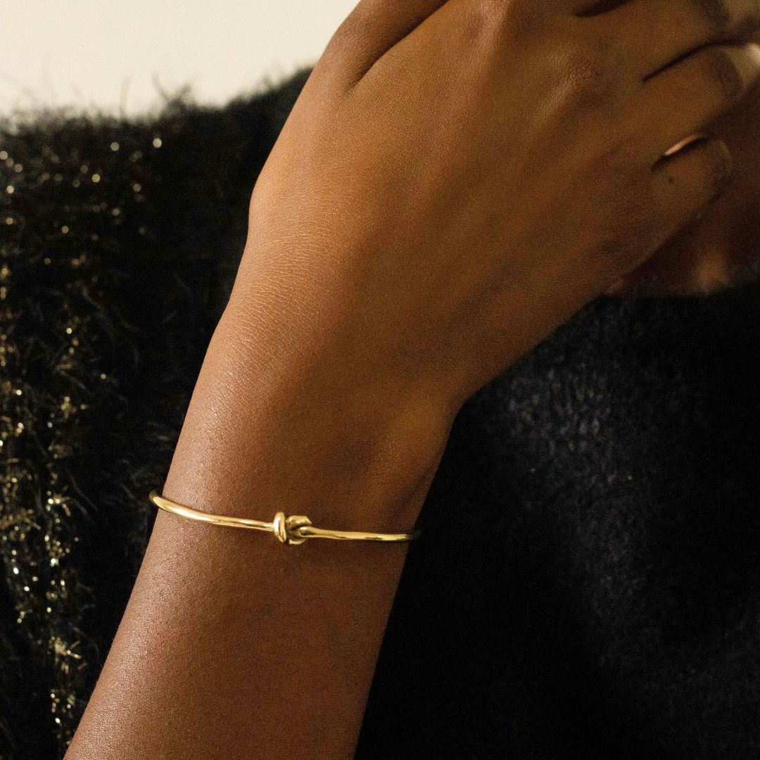 Open Knot Cuff Bracelet in Brass for Women - Tatu