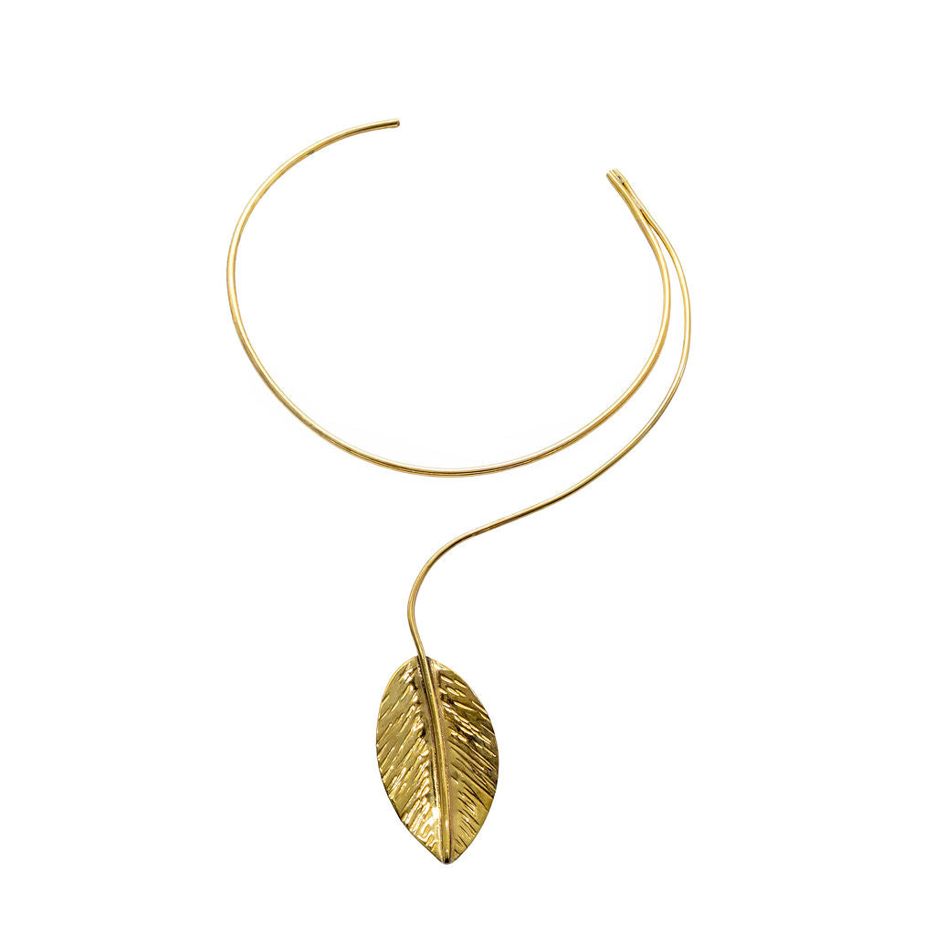 Leaf Pendant Wrap Brass Choker Necklace | Zizi - EcoDunia