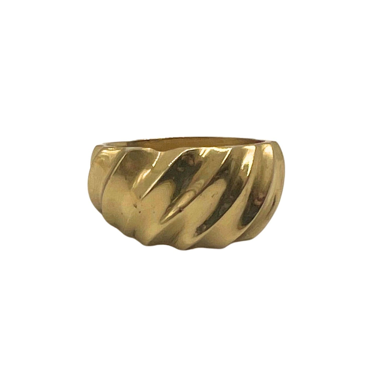 Maji Croissant-style Dome Ring