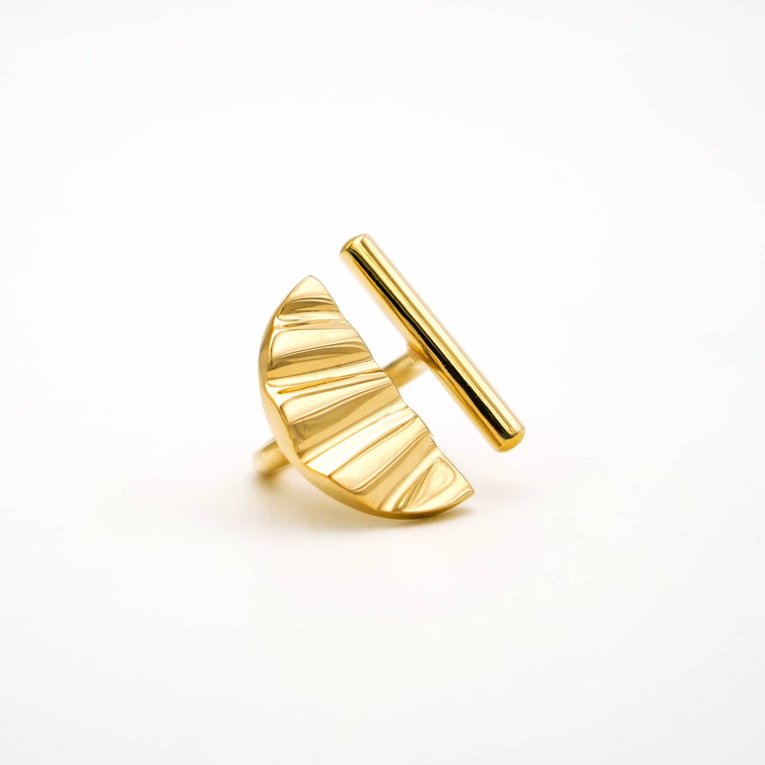 Nika Adjustable Brass Ring