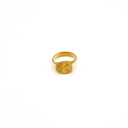 Nila Sun Signet Ring for Men and Women