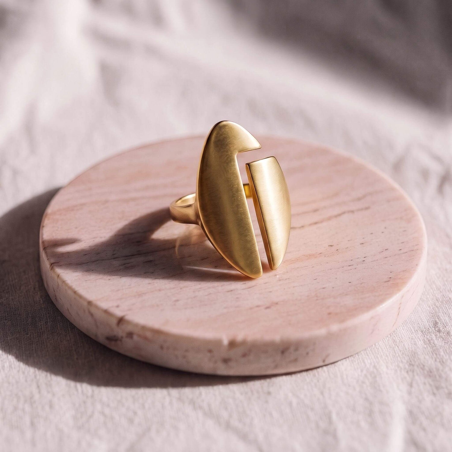 Brass Oval Open Ring | Tanga - EcoDunia
