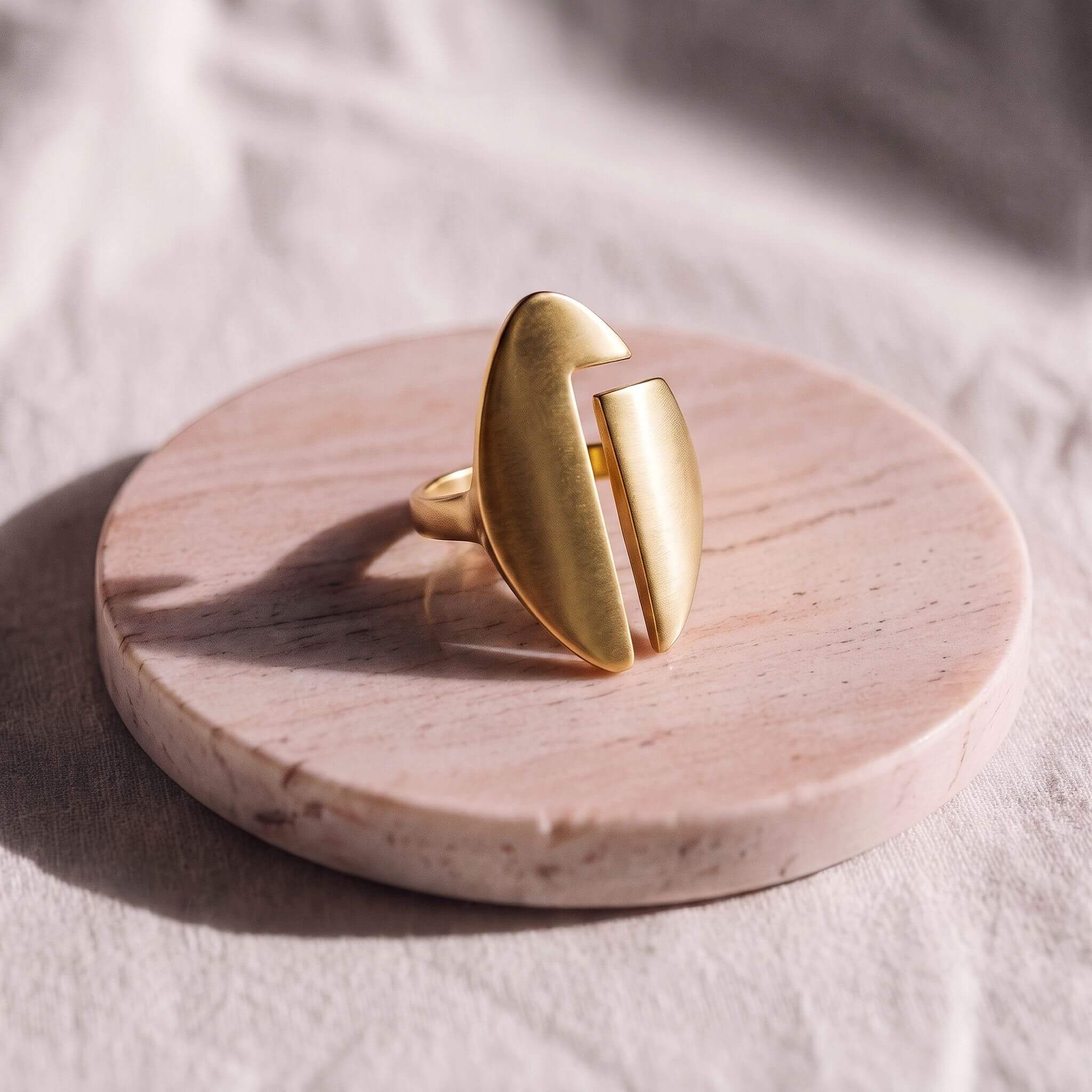 Brass Oval Open Ring | Tanga - EcoDunia