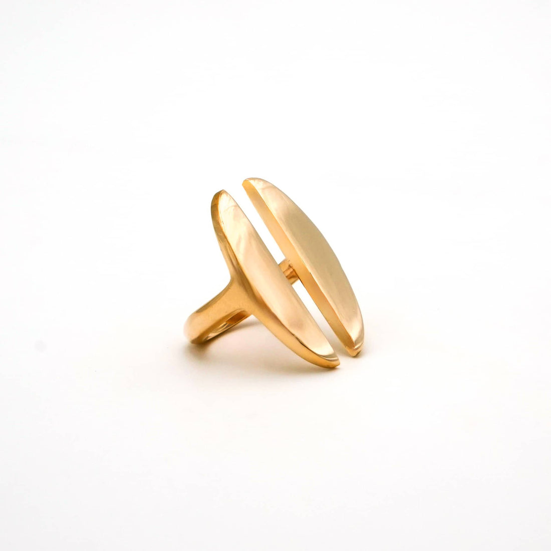 Pata Brass Adjustable Ring