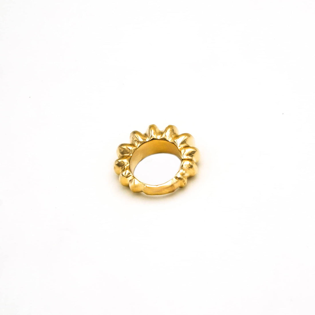 Rica Cobbled Band Ring for Men and Women