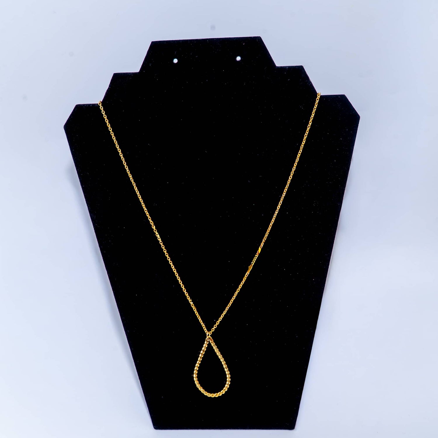 Rosa Teardrop Chain Necklace for Women