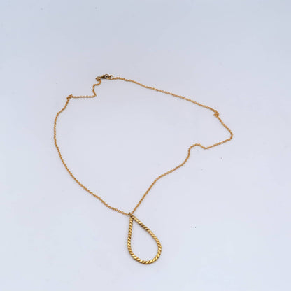 Rosa Teardrop Chain Necklace for Women