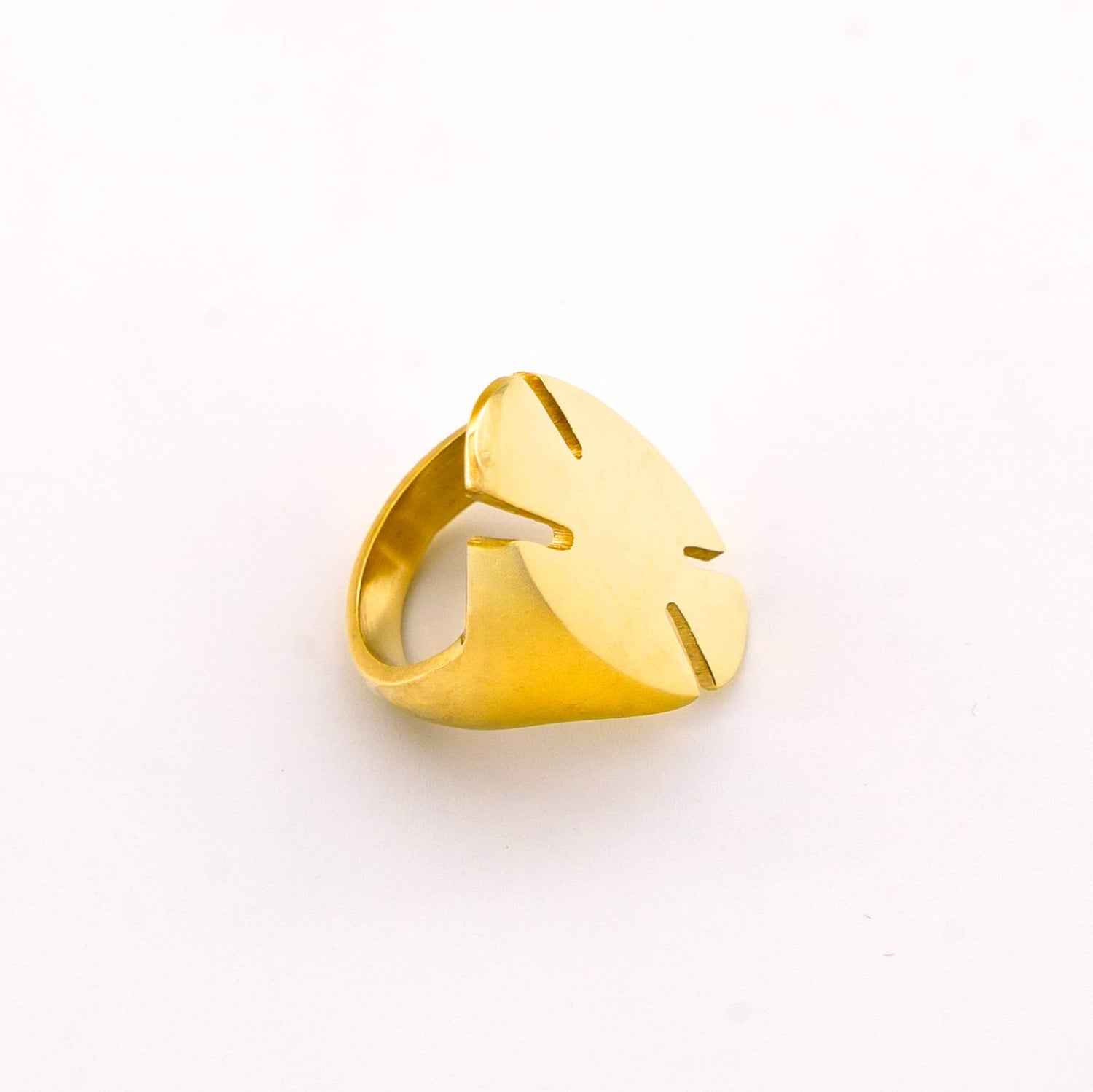 Sahara Leaf-Shaped Brass Ring for Women