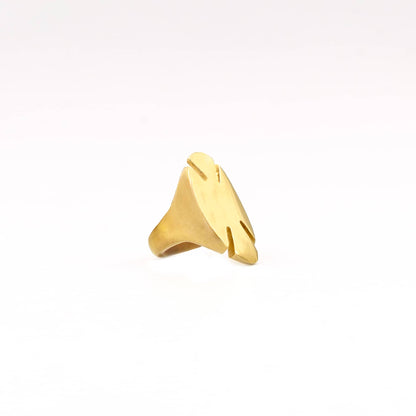 Sahara Leaf-Shaped Brass Ring for Women