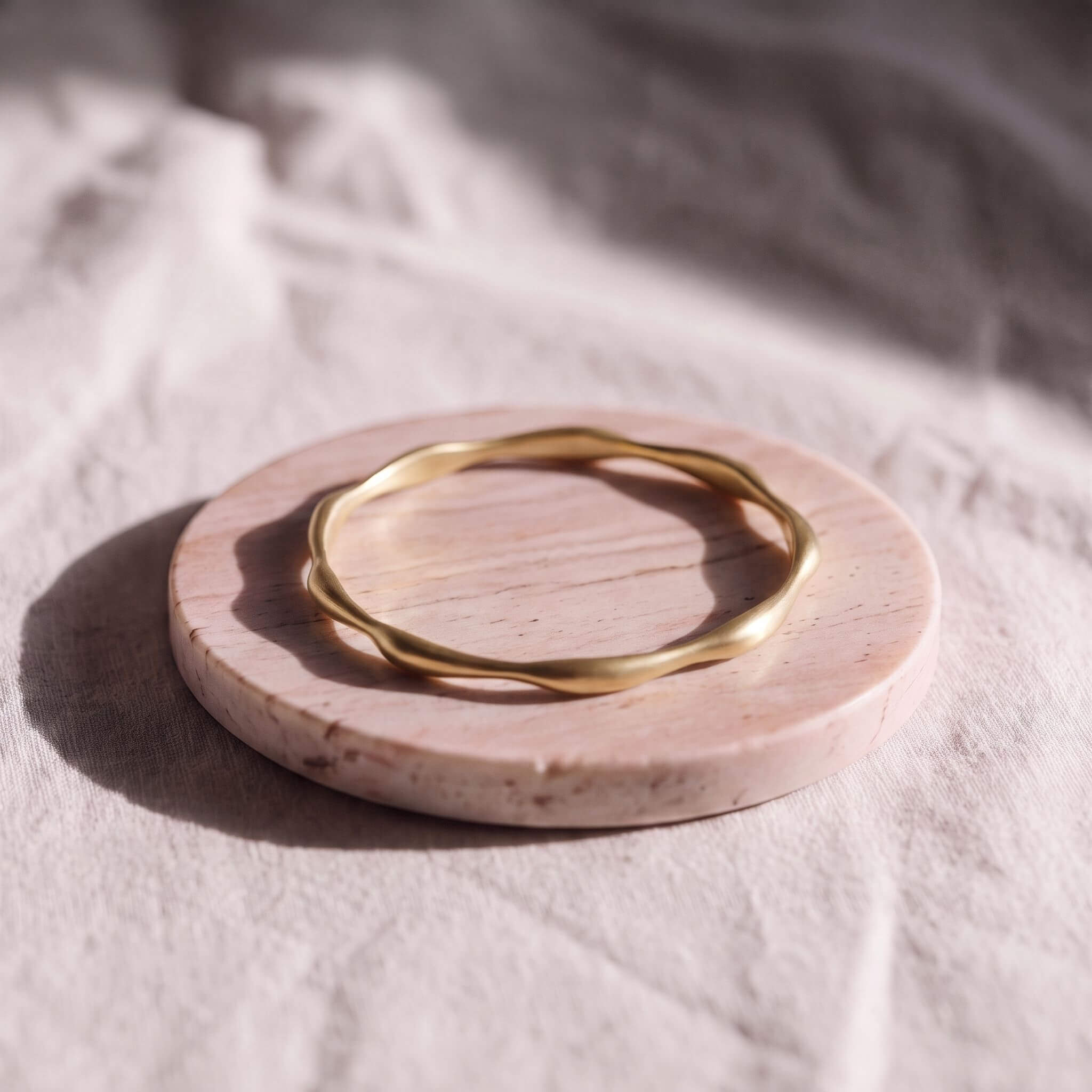 Smooth Sculptural Brass Bangle Bracelet | Sema - EcoDunia