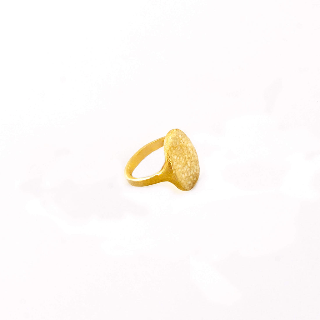 Sima Wide Oval Signet Hammered Ring