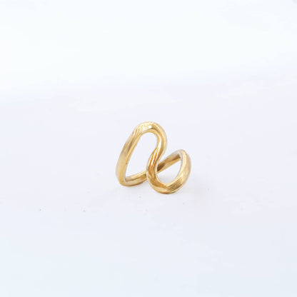 Sina minimalist initial Wave Ring