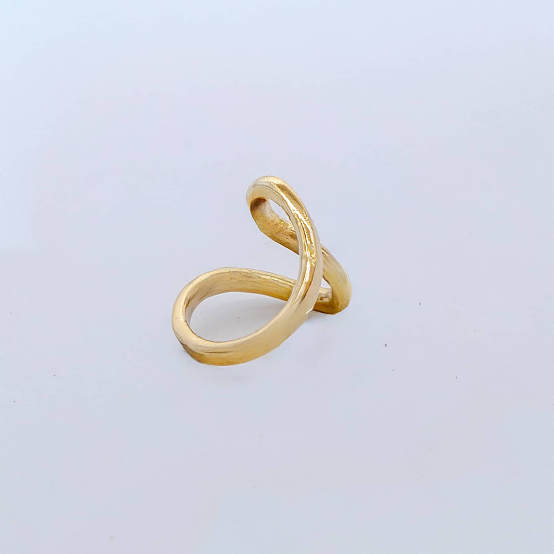 Sina minimalist initial Wave Ring