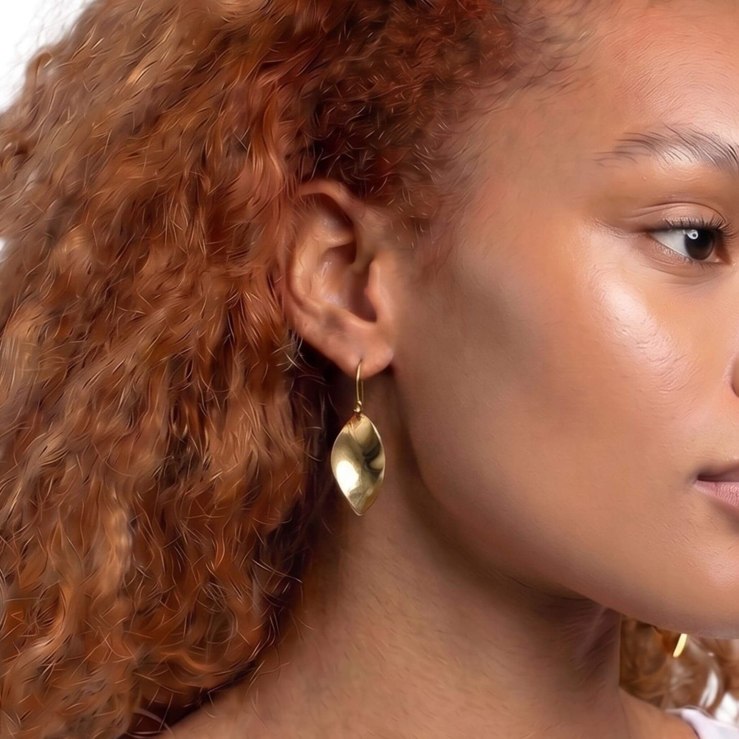 Smooth Brass Leverback Drop Earrings | Zizi Ecodunia