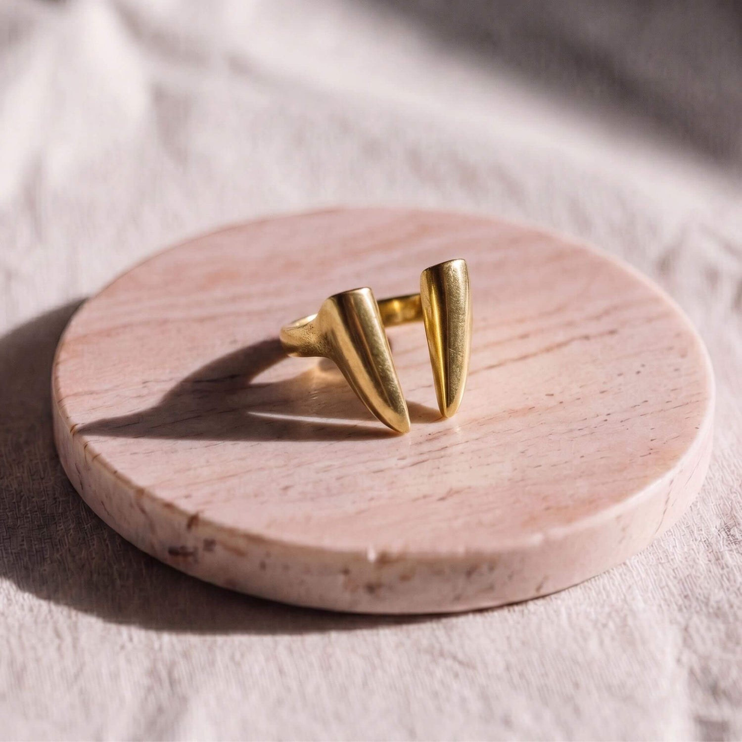 Swept Wing Brass Ring for Women | Kiota — Ecodunia