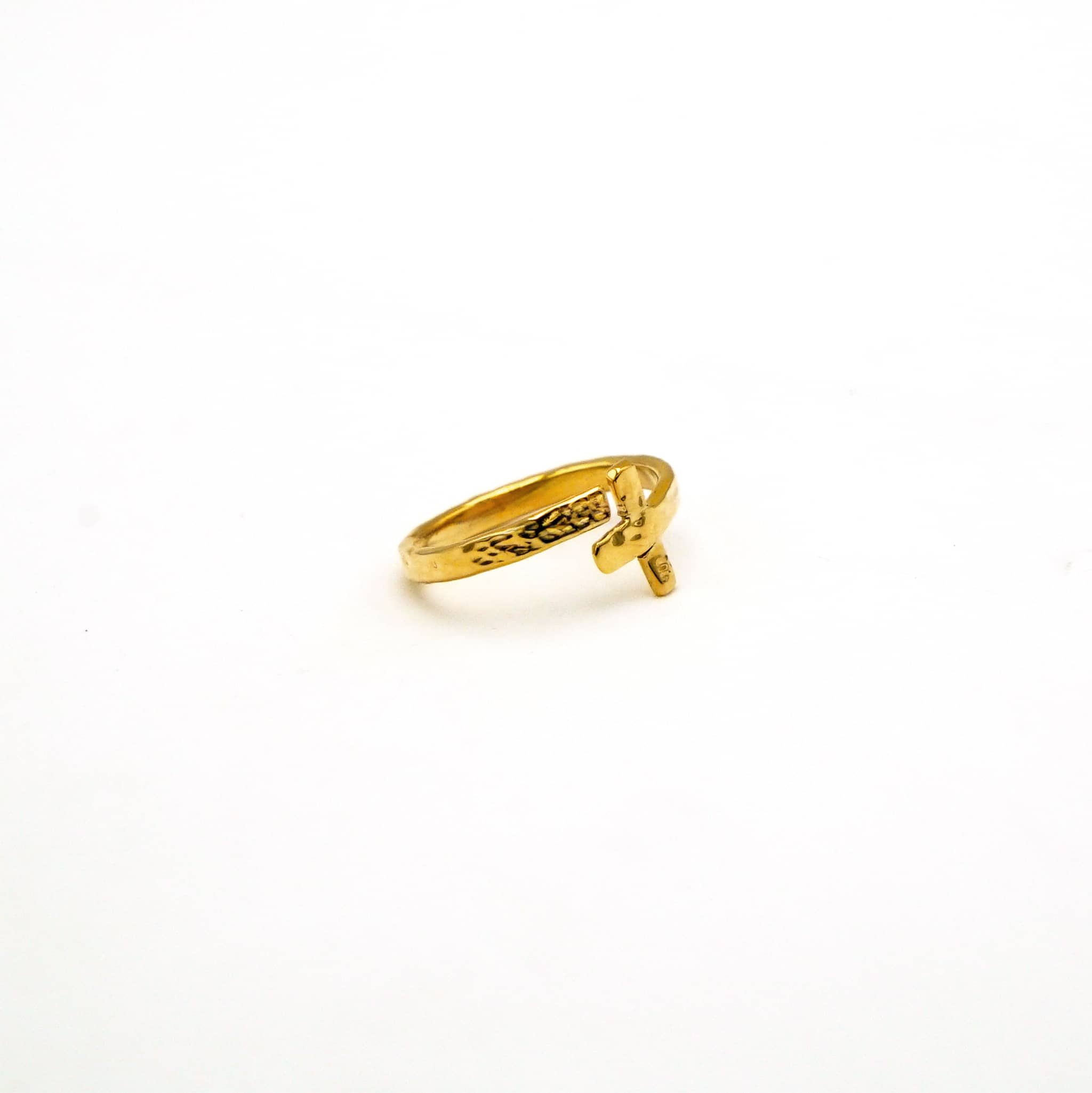 Hammered Cross Wrap Brass Ring | Tai - EcoDunia