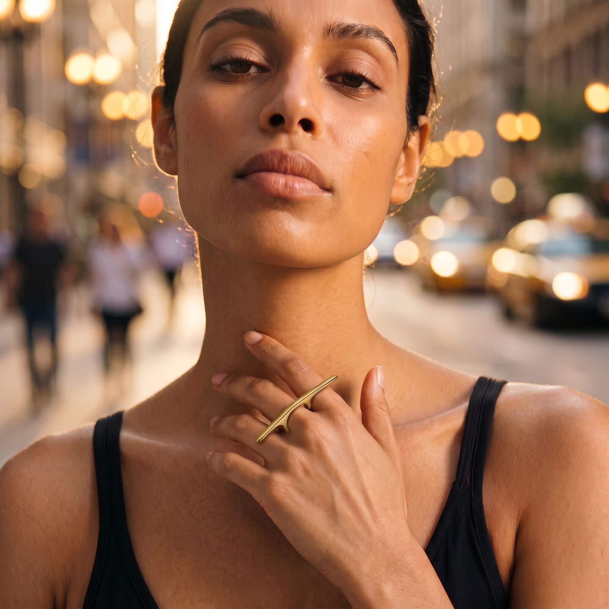 Tulia Mini Curved Bar Ring - EcoDunia