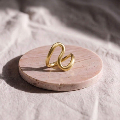 Wave Brass Ring | Sina - EcoDunia