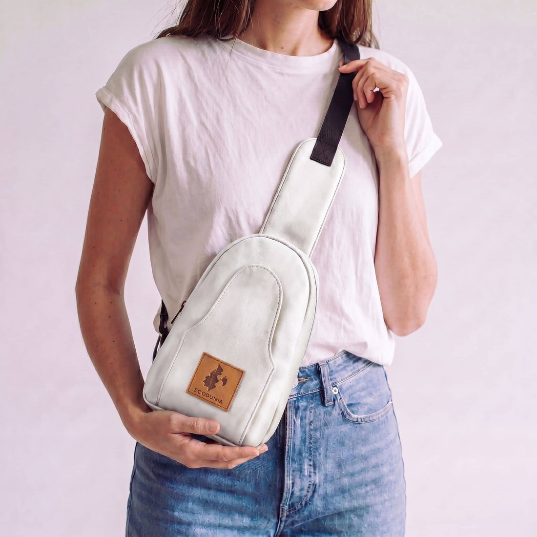 Buru small white vegan leather crossbody sling bag — Ecodunia 