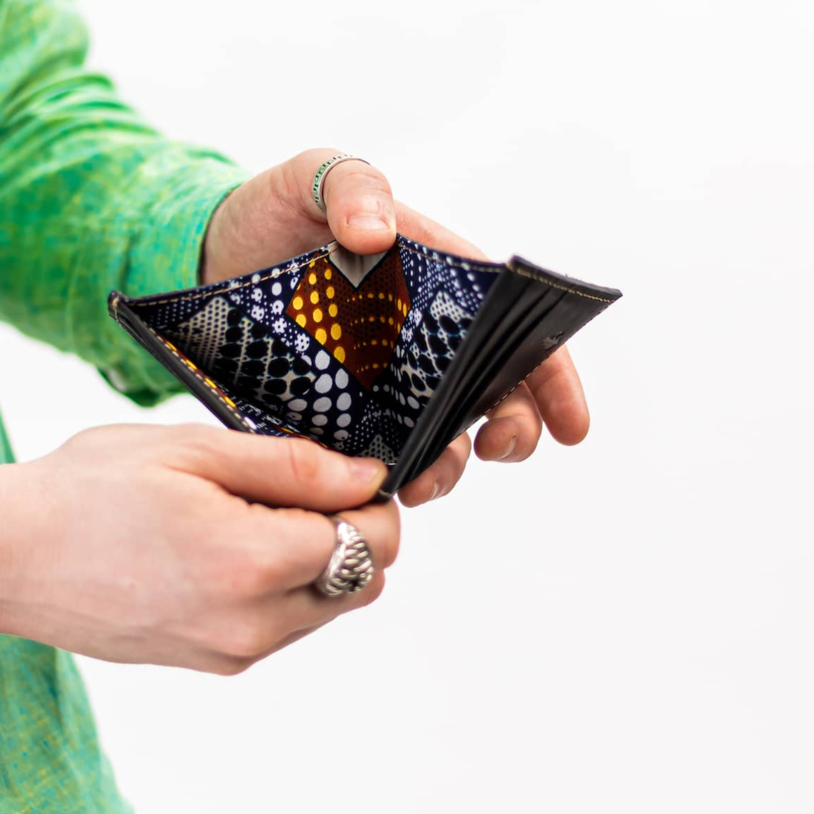 Slim Leather Wallet - Unisex Bifold Minimalist Wallet 